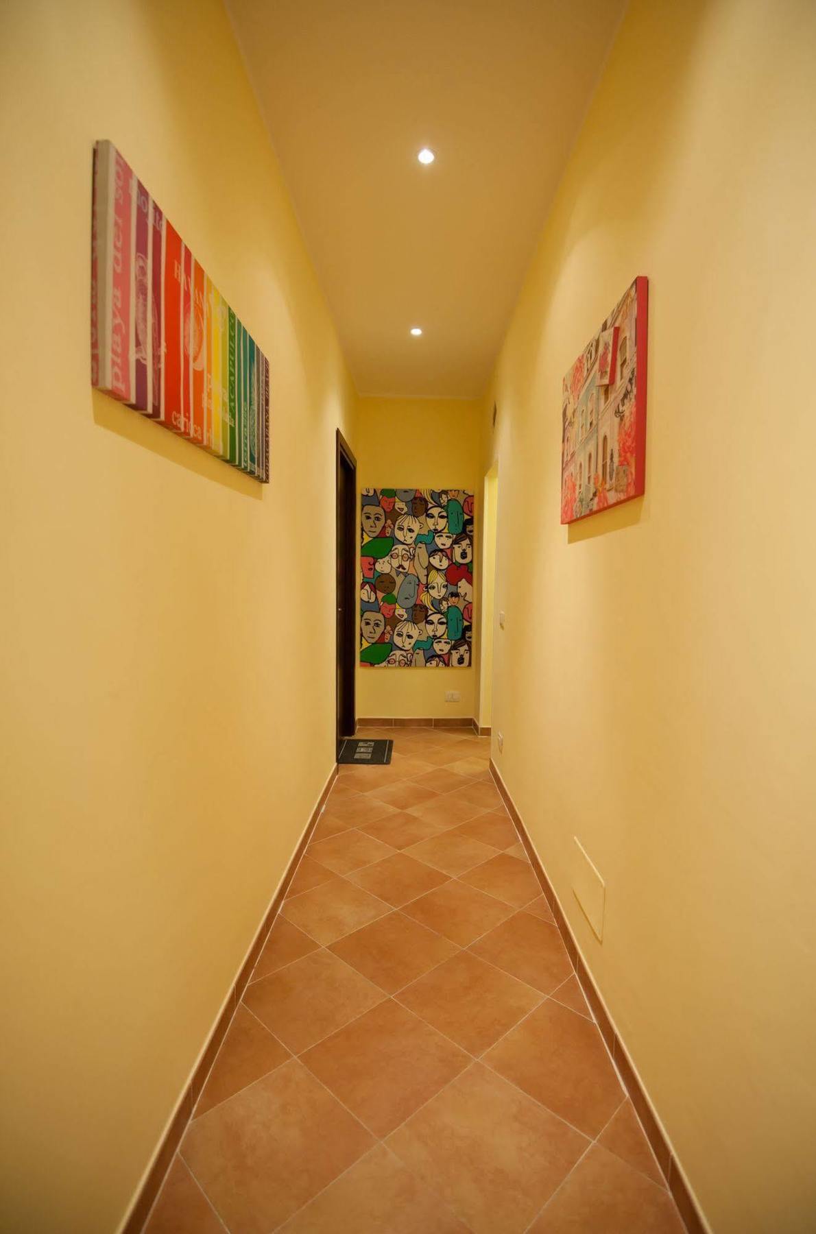 Rome Services Porta Castello Bagian luar foto