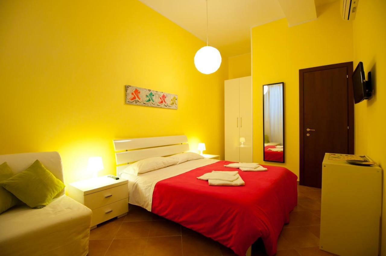 Rome Services Porta Castello Bagian luar foto