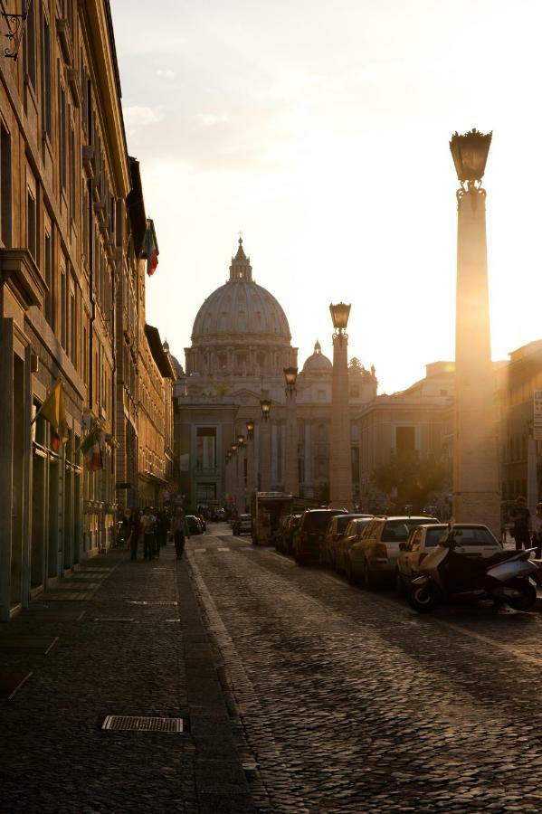 Rome Services Porta Castello Bagian luar foto